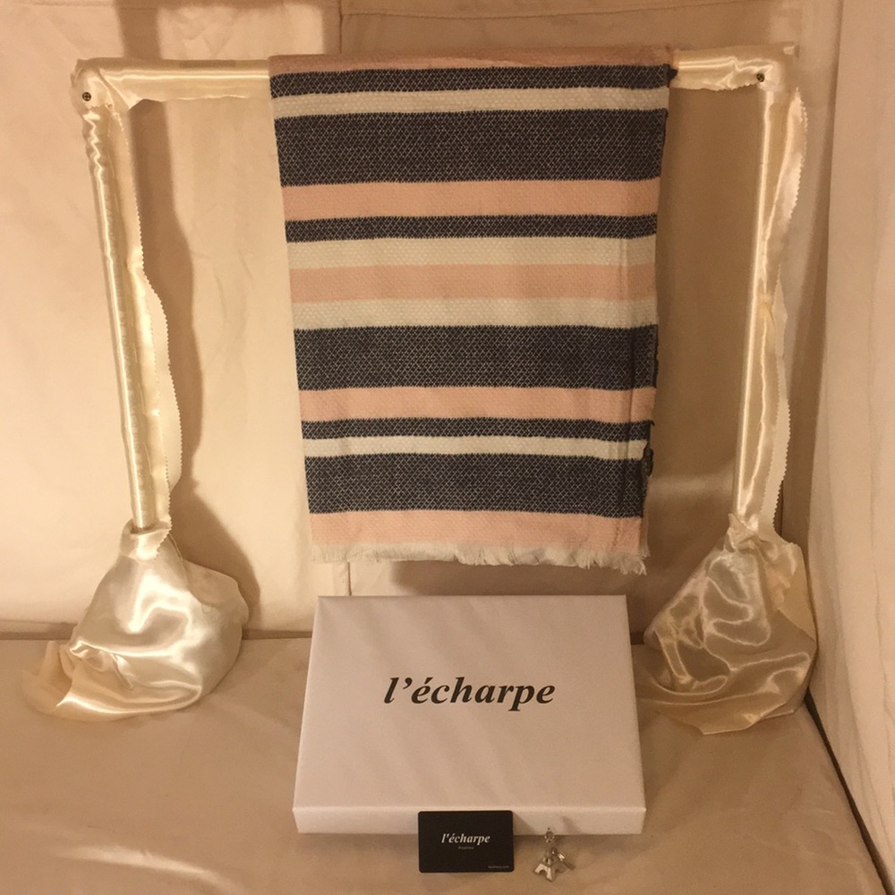 🇫🇷Made in Paris🇫🇷 Woman’s scarves imported